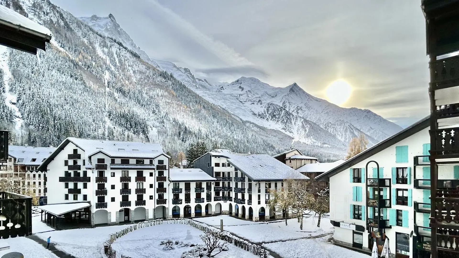 Chamonix Centre - Studio De Charme Avec Parking, Vue Sur Le Mont-Blc 0*,  Francja